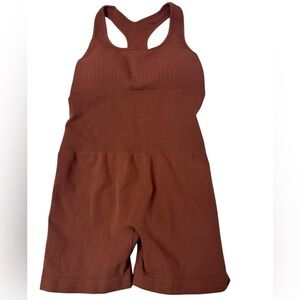 AUROLA Seamless Workout Romper Bodysuit - Rust Brown‎ - Size Small